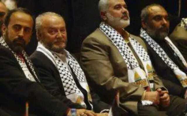 海外新鲜事英国《泰晤士报》报道，一名被以色列认定的哈马斯高级成员扎赫尔·比拉维