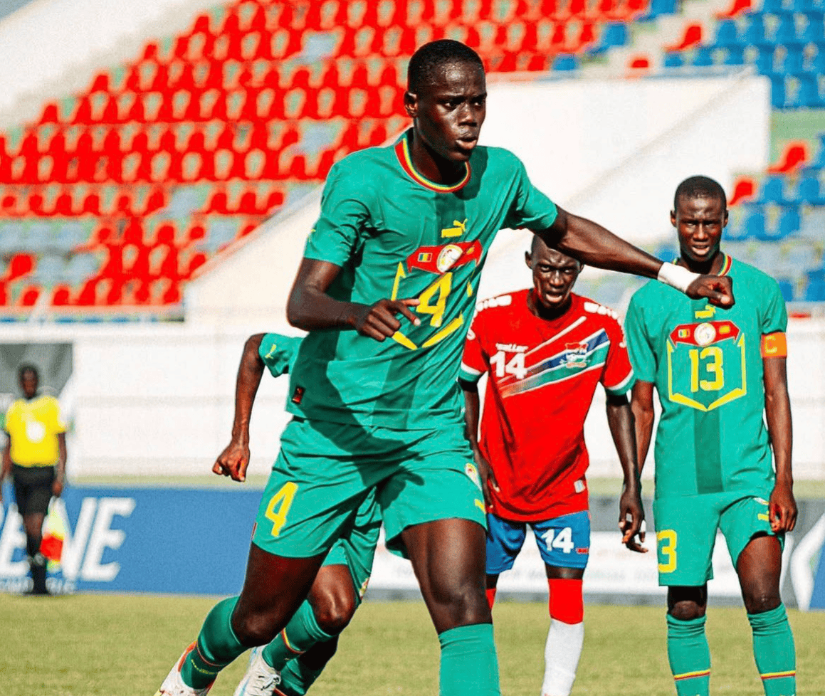 AC米兰签下18岁塞内加尔中卫马利克-西塞, 身高185能踢后腰