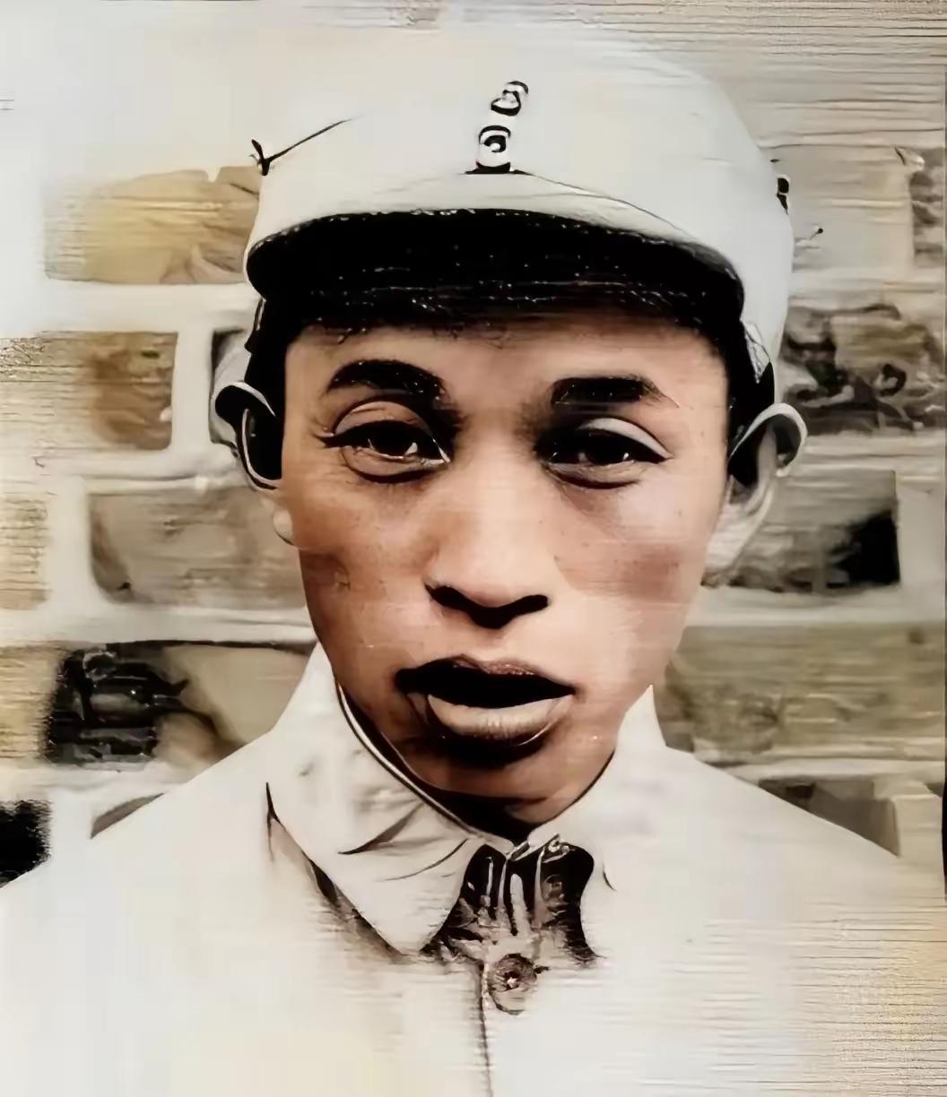 1943年，一名侦察员慌慌张张到新四军第6师16旅旅部报告：“旅长，不好了，我在