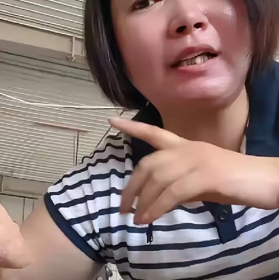 堂嫂：开直播卖货是为了有机会骂许敏，骂许敏是为了把货卖出去！离了许敏你是活不了
