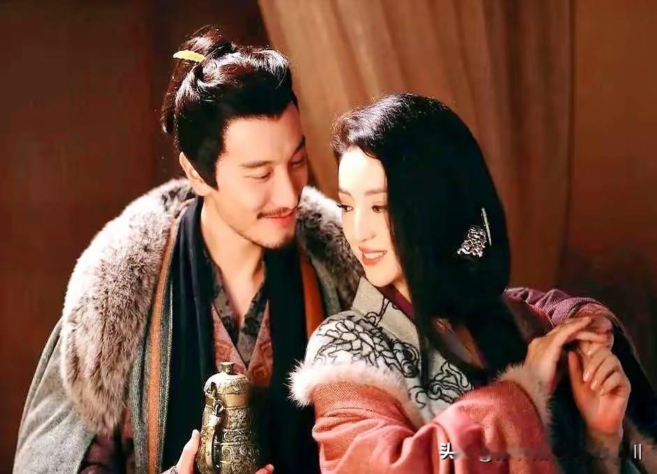 孙权病重，皇后潘淑日夜照顾，疲惫不堪。一天夜里，几个宫女趁着潘皇后熟睡之际，用绳