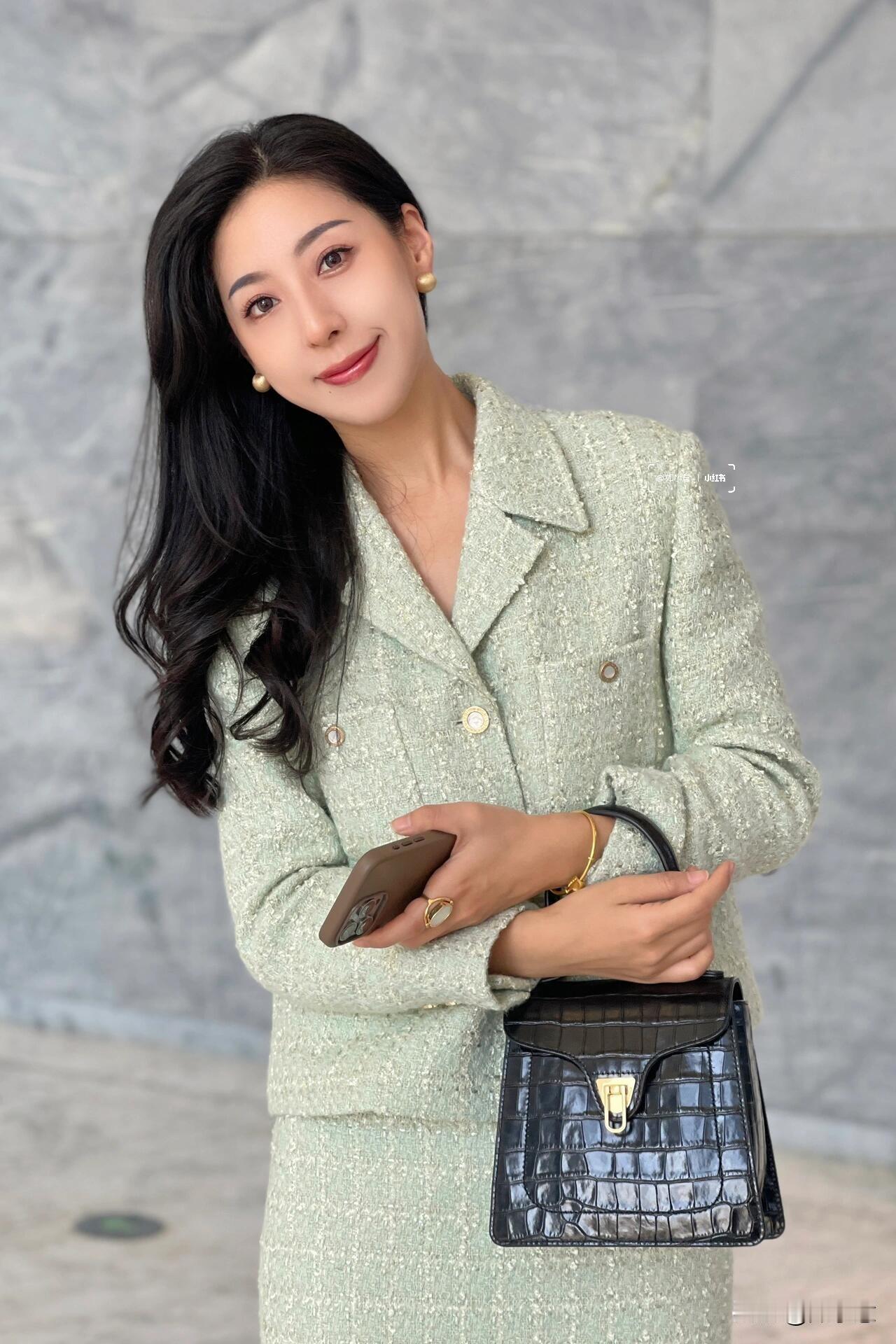 都市贵气感养成|皮肤透亮的秘诀！小时候总是美慕出入大厦里的officelad