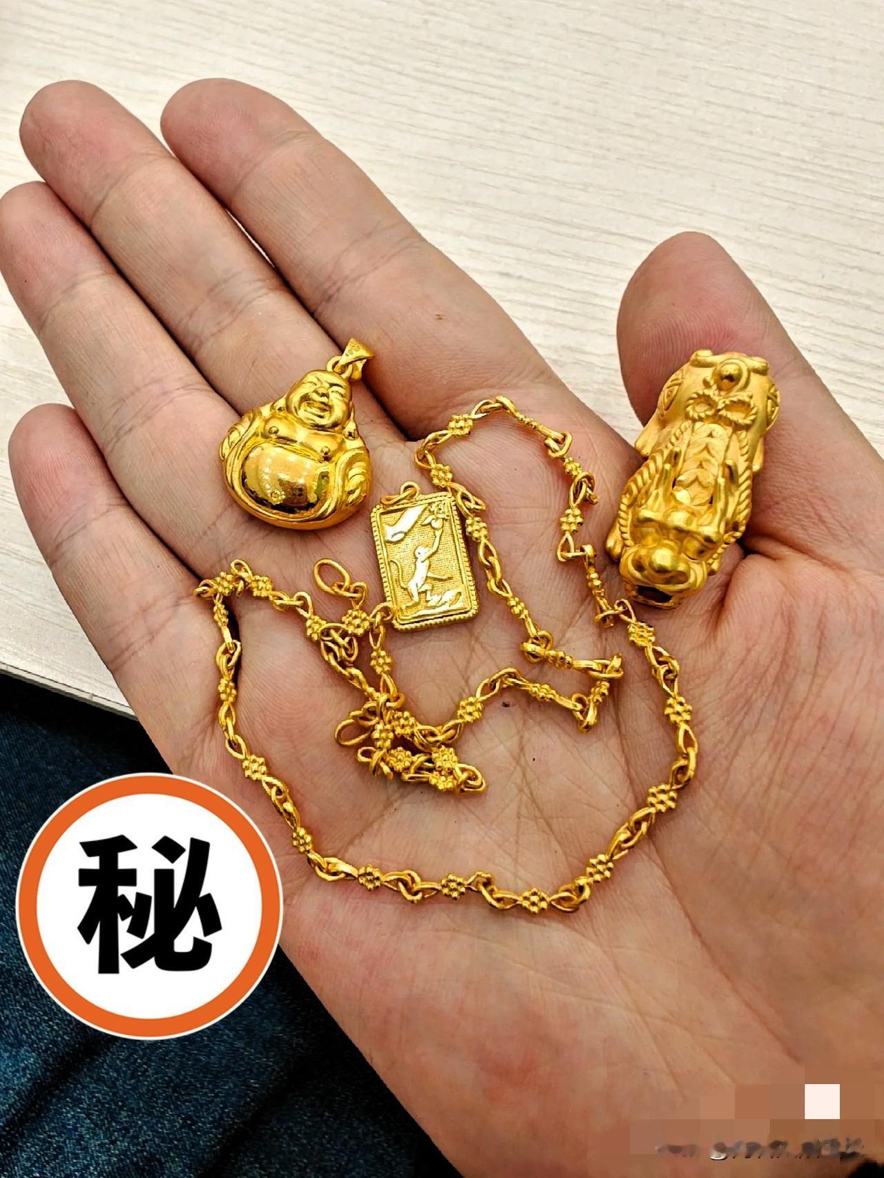 近几日玩黄金的朋友，估计都坐不住了吧。这种感觉我太熟了，像极了牌桌上等着