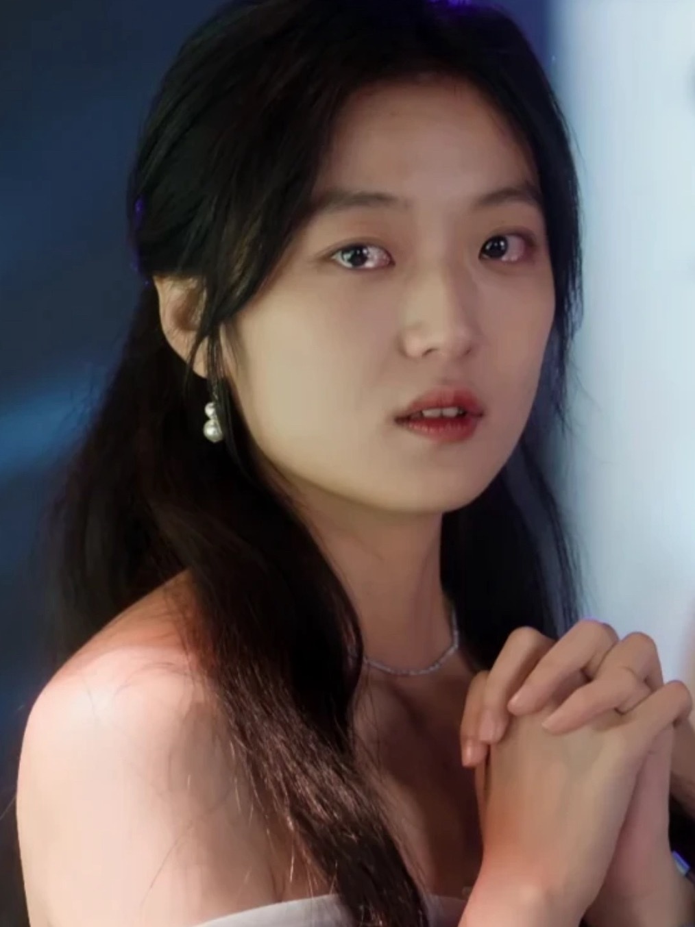 她怎么一会儿美一会儿普的机密是锁骨吗？发现孙千露出锁骨的时候是她美商的巅峰，但