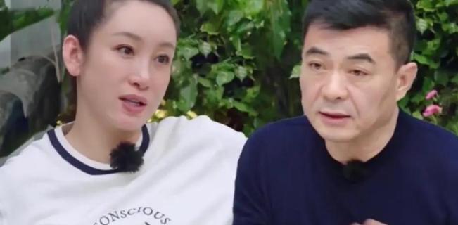 秦海璐婚后一直跟婆婆同住，婆婆天天管她吃什么，忍了多年终于开口：“我都五十岁的人
