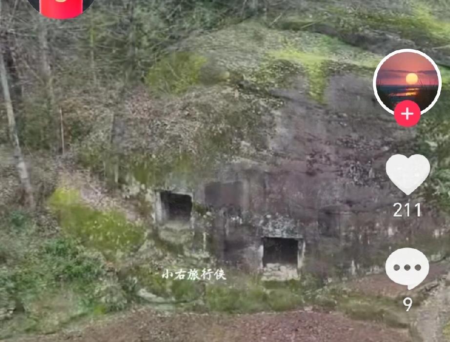 在山区执行无人机巡逻任务的时候，意外捕捉到了一群行迹可疑的人！这些人穿