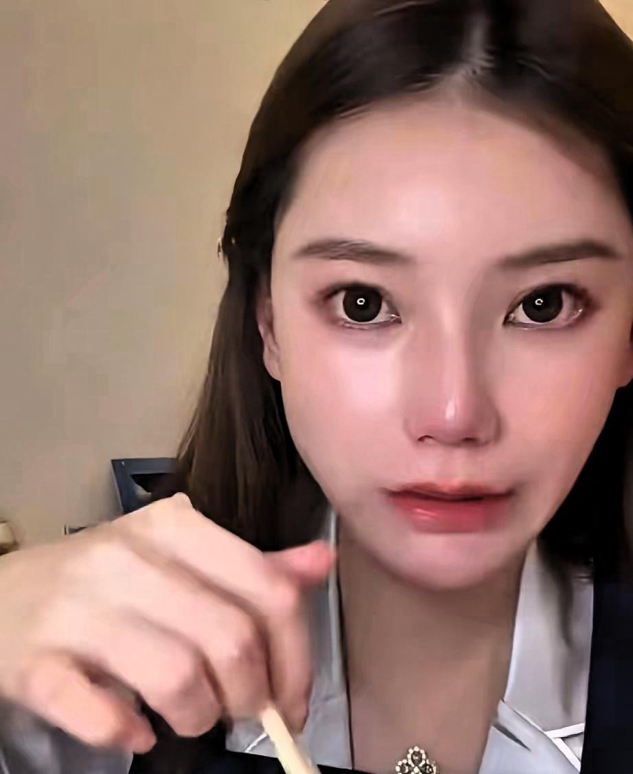 马筱梅，直播带货杀出重围，真行啊最近直播带货有点意思，马筱梅火了，大家都觉得她