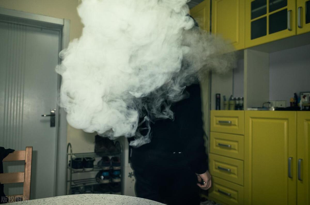 哈工大解剖199名肺癌死者，吃惊发现易患肺癌的人，有3大恶习肺癌在中国的发病