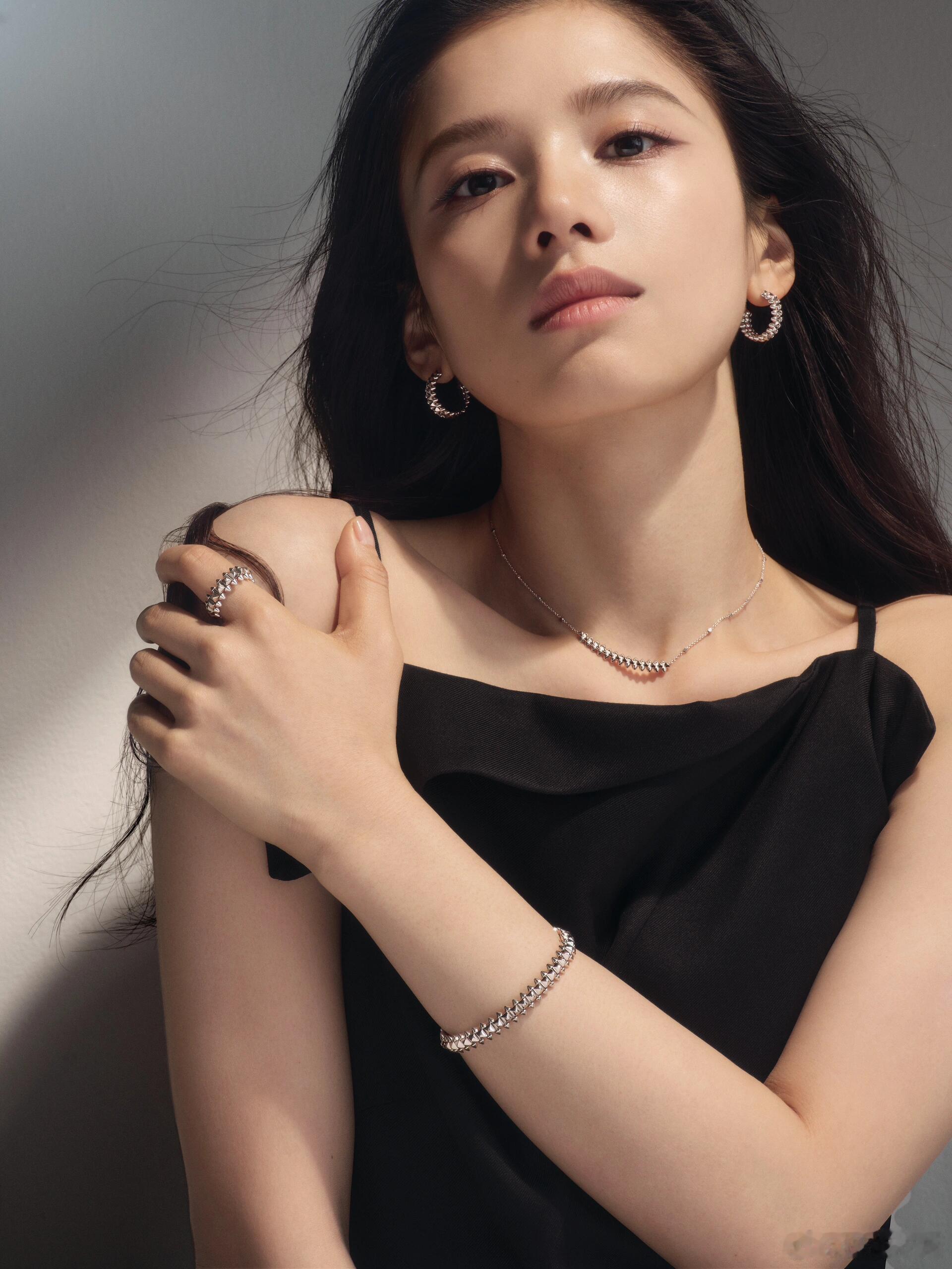 张婧仪这表现力轻松拿捏不管是美貌还是卡地亚，都完美展示！