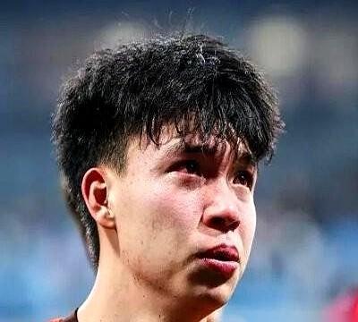 伊朗还没被踢出世界杯，但热搜已经炸了。中国球迷刷屏“天降大饼”，可饼还没出锅，