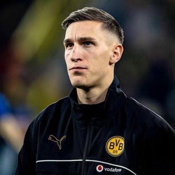 德国天空体育FlorianPlettenberg曼联对多特蒙德后卫尼科施洛特贝