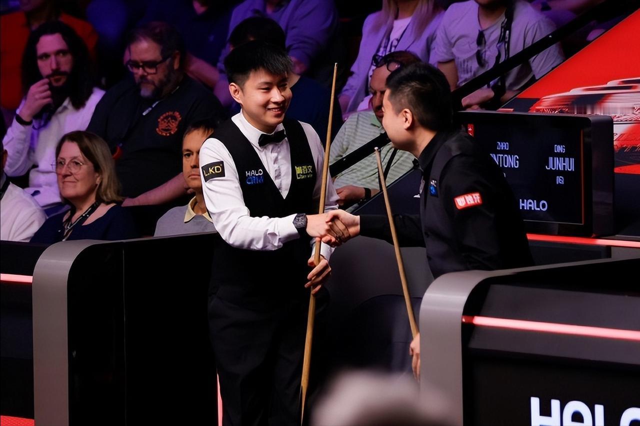 我觉得赵心童卫冕的机会来了。丁俊晖这一关，说实话，对于赵公子来说，才是最难的