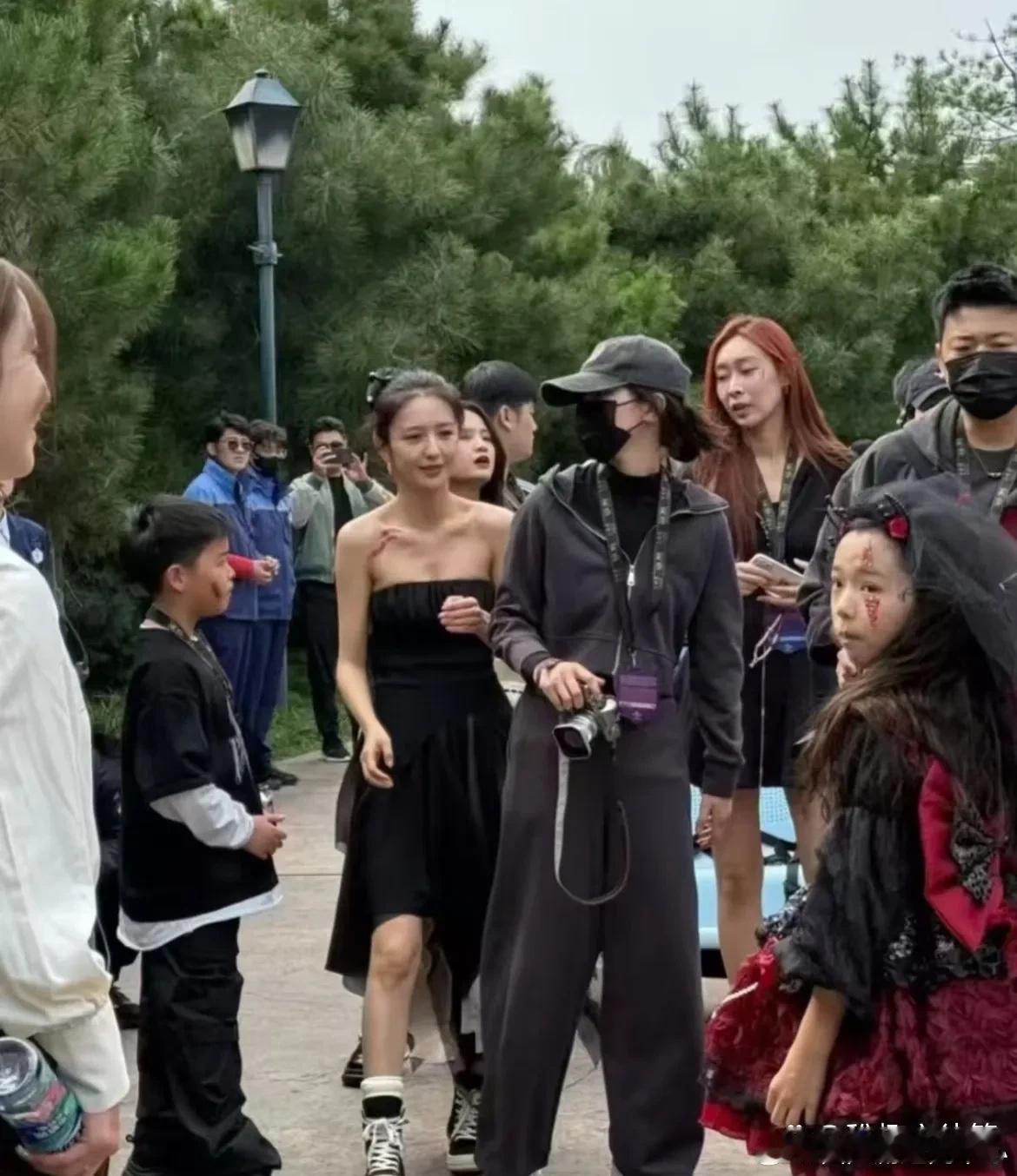 原来这才是，佟丽娅的真实身材！