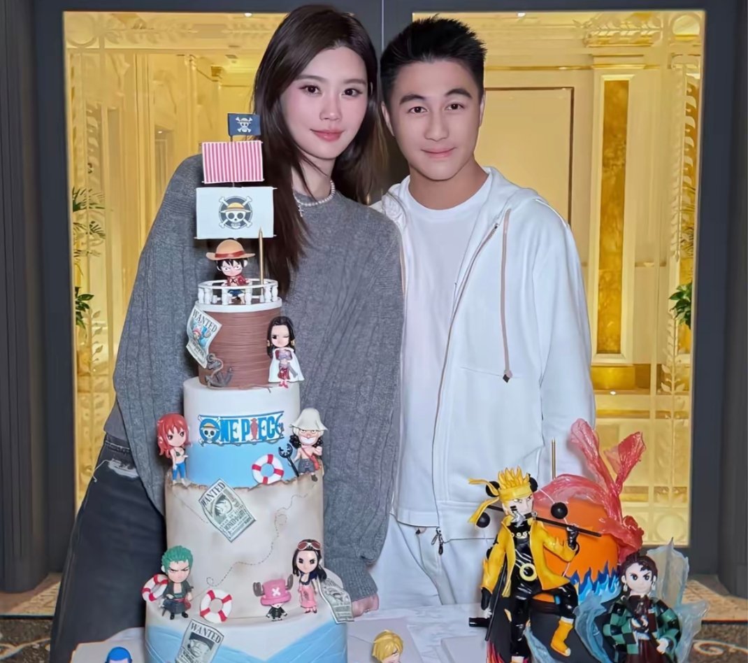 2019年奚梦瑶生下赌王家族第五代长孙何广燊时，宝宝的脐带确实是由婆婆梁安琪亲手剪断的，这是丈夫何猷