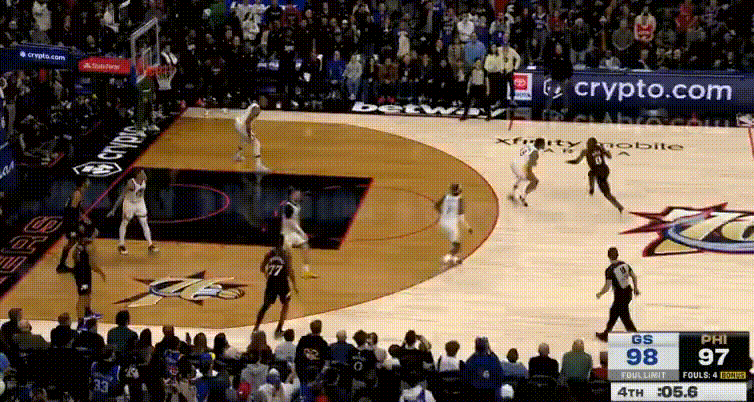 好刺激——埃奇库姆0.9秒绝杀勇士！最后10秒勇士边线球被抢断，马克西5秒中投