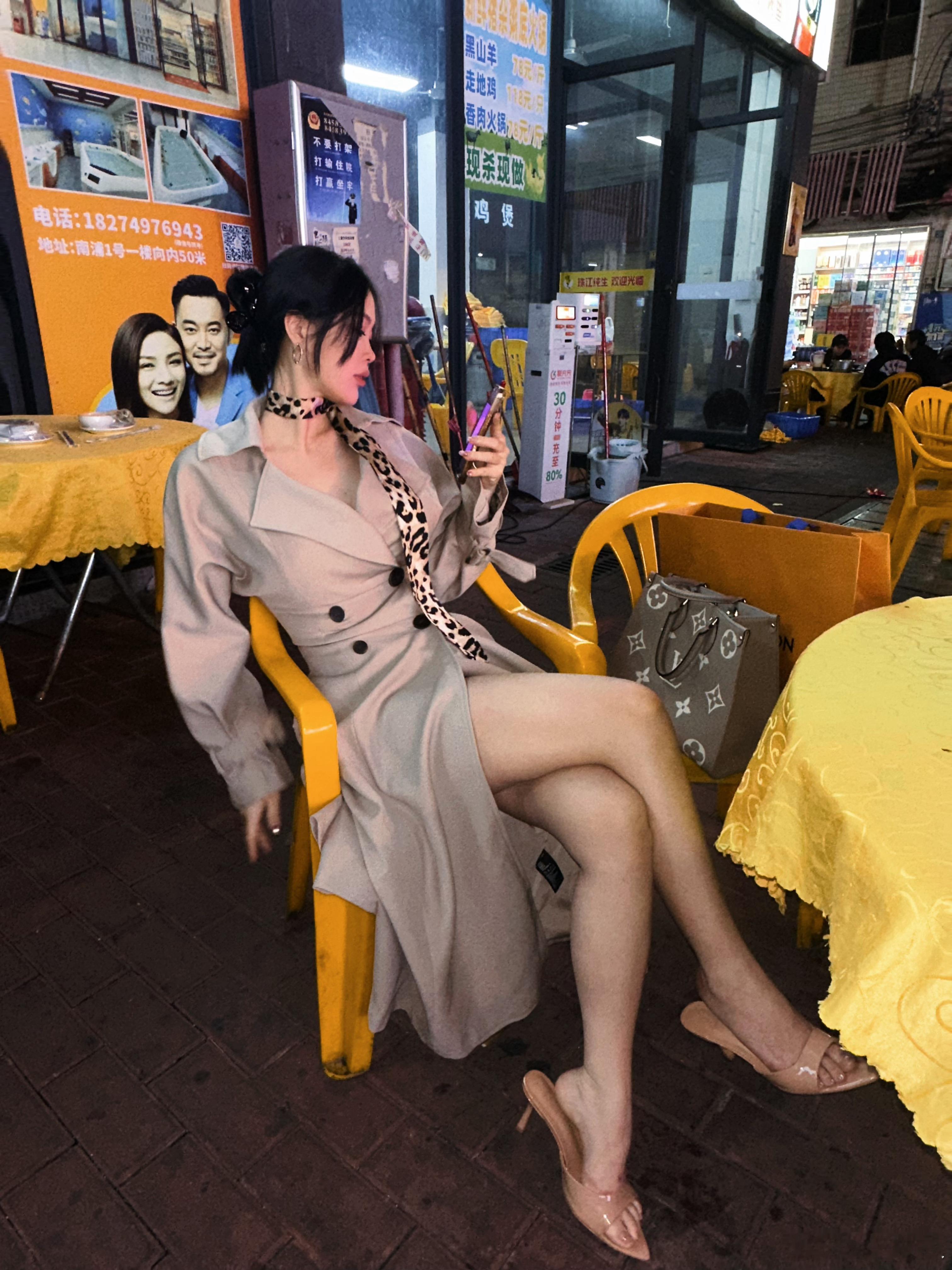 已经过了吃漂亮饭的年龄，老嘢饭才是真