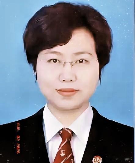 国务院副总理，原大寨村党支部书记陈永贵孙女陈春梅同志。有一身正气。这话说
