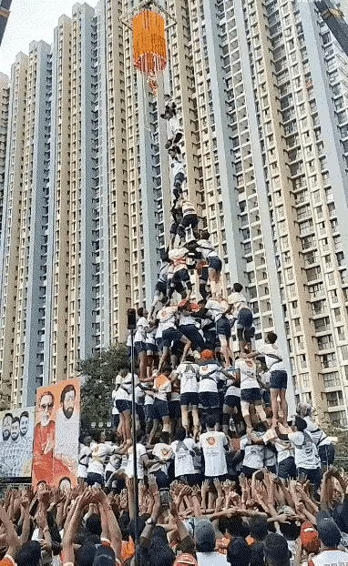 这种活动的意义在哪里？这最下边的不得压死人啊