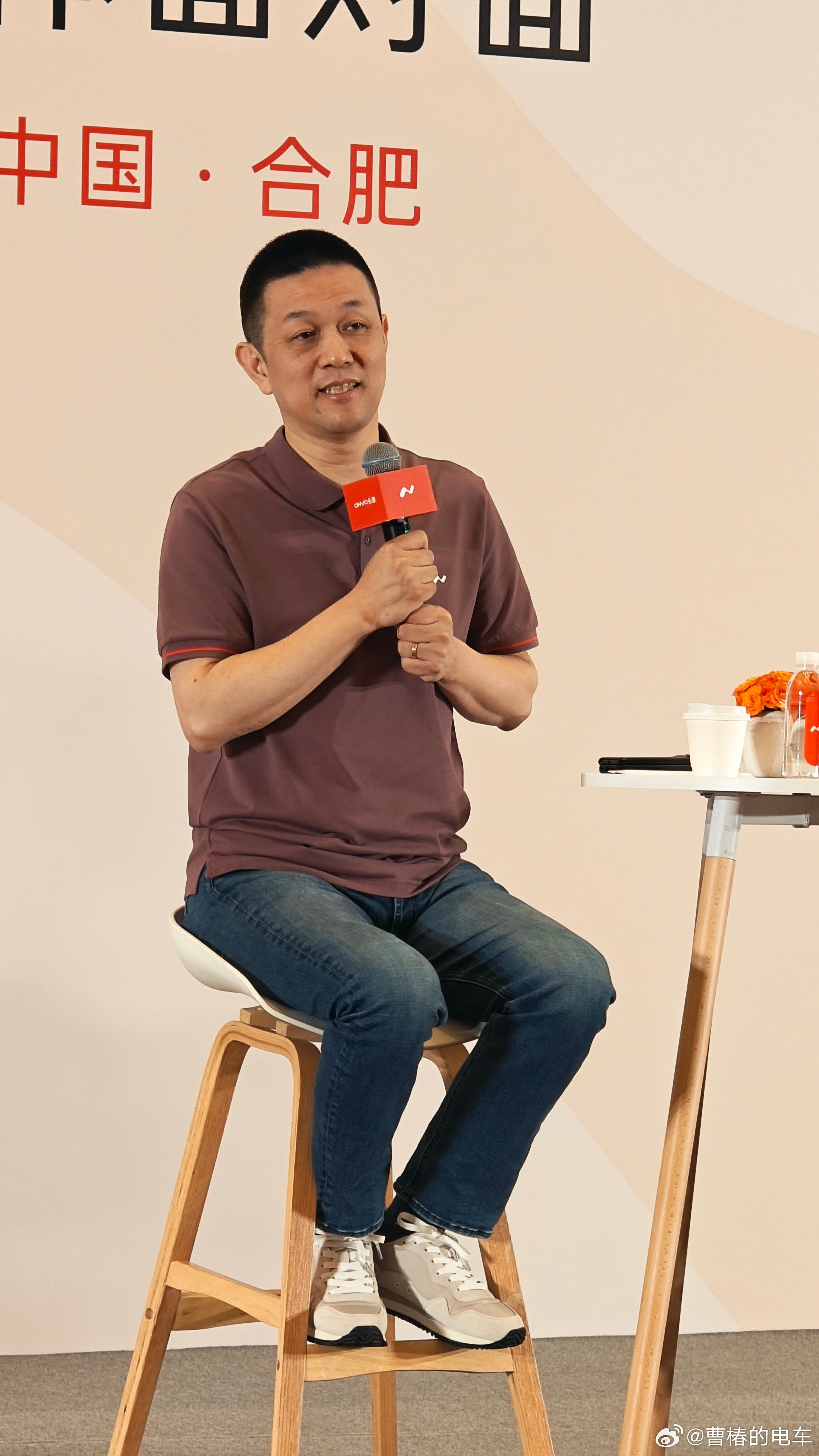 新乐道L60上市发布会媒体面对面。乐道的0接管穿越溶洞与特斯拉挂壁公路。李斌：特