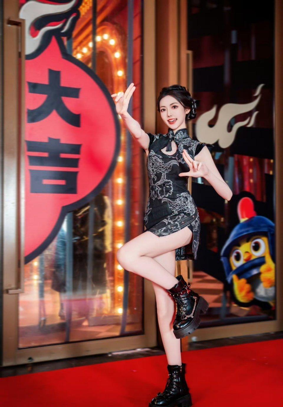 解说吉祥～～美女明星御姐明星同款​​​