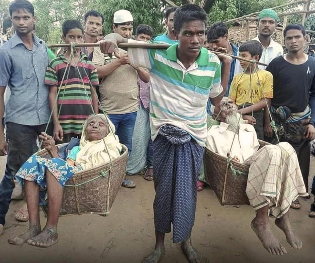 一位来自缅甸的年轻男子，背着父母两人——是的，两人——徒步160公里，只因他们无