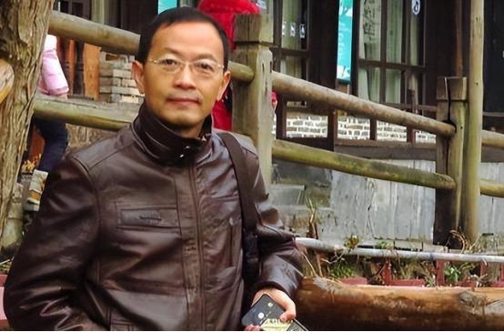 曾主张把中国拆分成7块，甚至表示愿意为美国而死！谁能想到，如此惊人的言论，竟被指