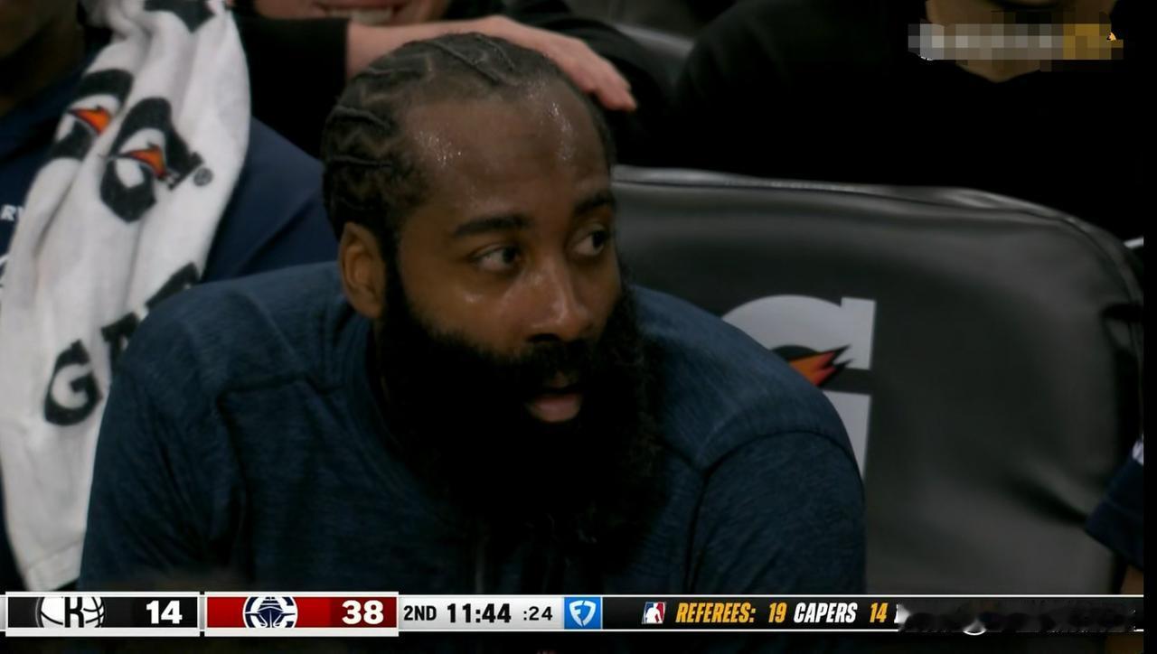 快船巨星哈登的出手选择真是太合理了！今天快船坐镇主场迎战篮网，目前双方的上半场比