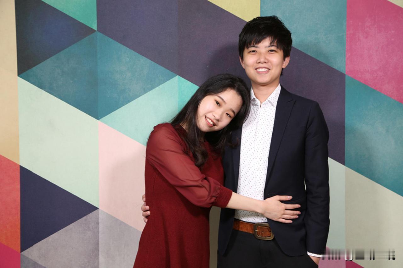 吴思瑶办公室主任参选2026新北市议员民进党立委吴思瑶立院办公室主任吴奕萱今