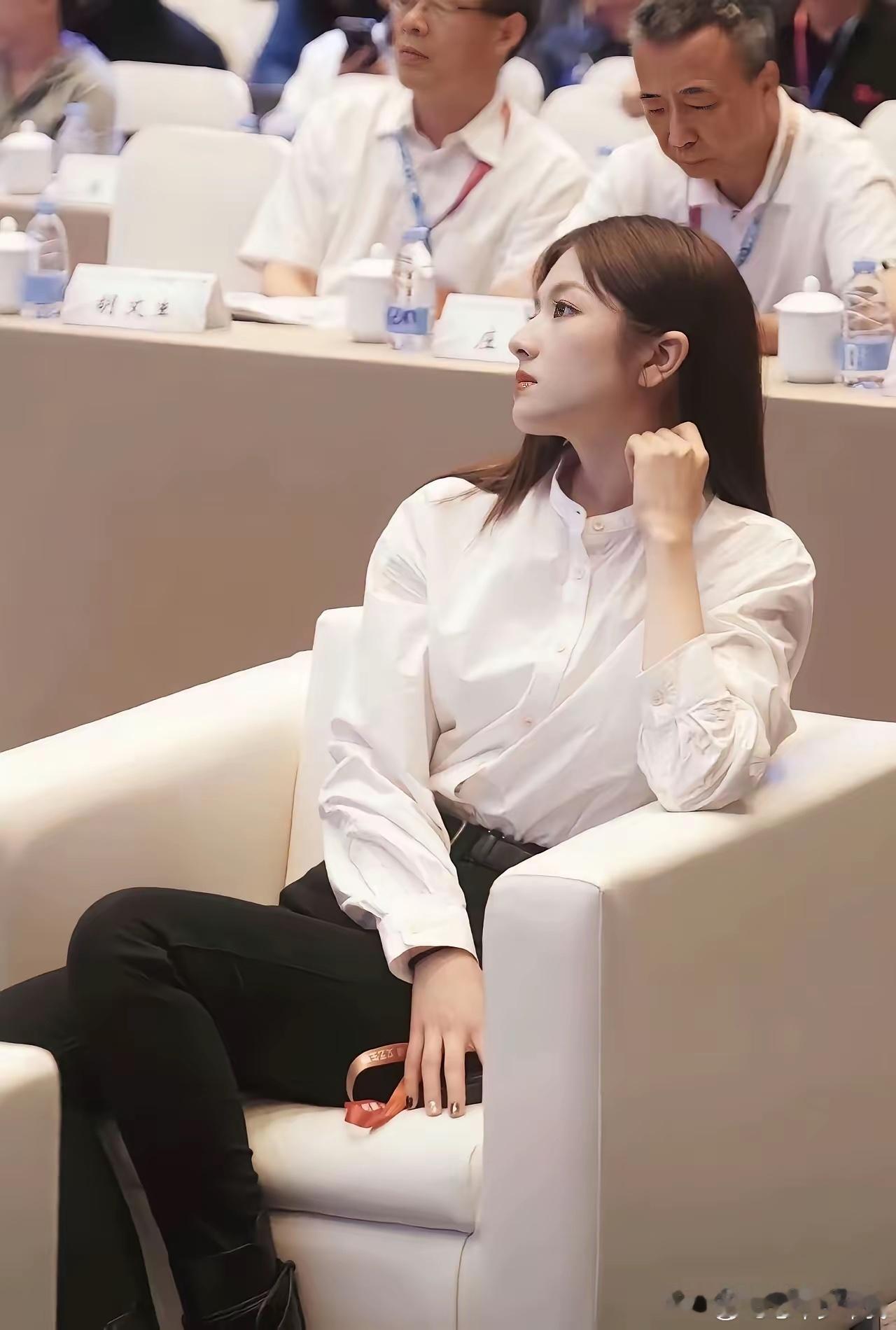 不懂就问，这在体制内，属于什么级别的