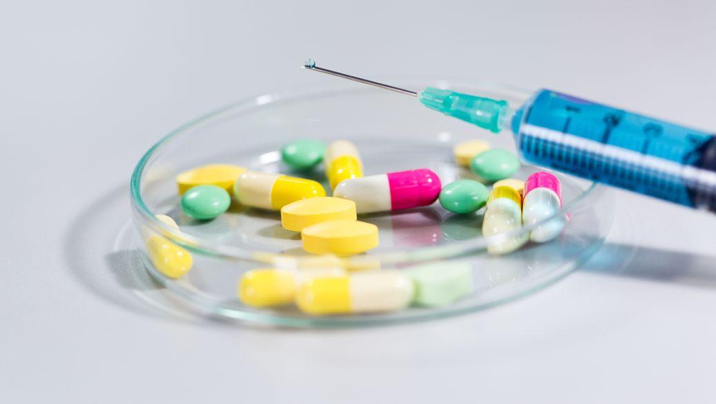 医生：吃完靶向药，必须要完成2件事儿，否则伤害的是你自己！靶向药进入治疗后，