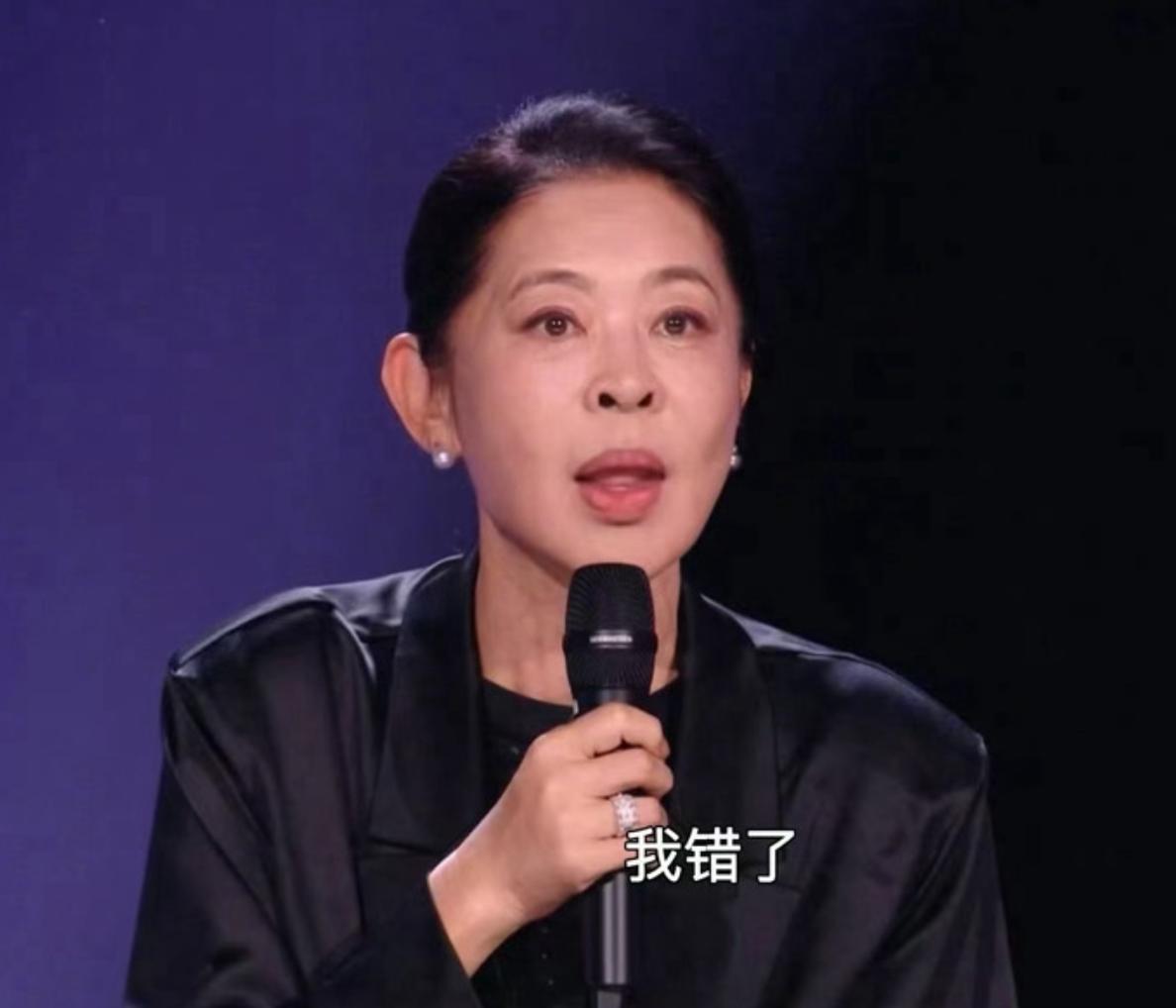 别说倪萍还是很有格局的，做错了就大方认就这点我还是很佩服67岁的倪萍