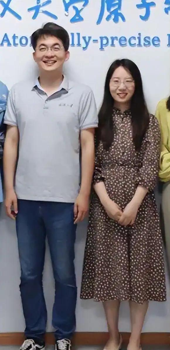 这年头，能一脚插进别人婚姻里的，都是狠角色博士生曾某琪，绝对是个聪明人，按正