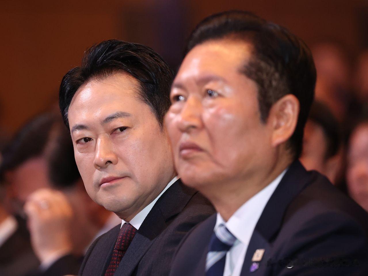 韩国地方选举和国会补选落下帷幕后，政坛局势瞬间反转，共同民主党、国民力量党双双爆