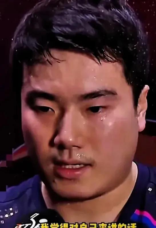 泪目了！大胖赛后这番话太戳心！梁靖崑赛后那句“赢了也怕辜负期待，扛住外协是肩上