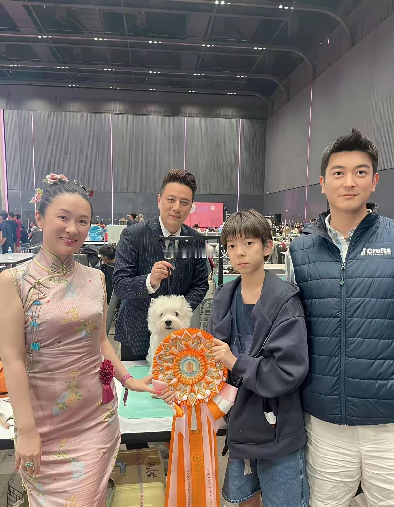 三十岁就实现财务自由，她比大多数人走得都早。
