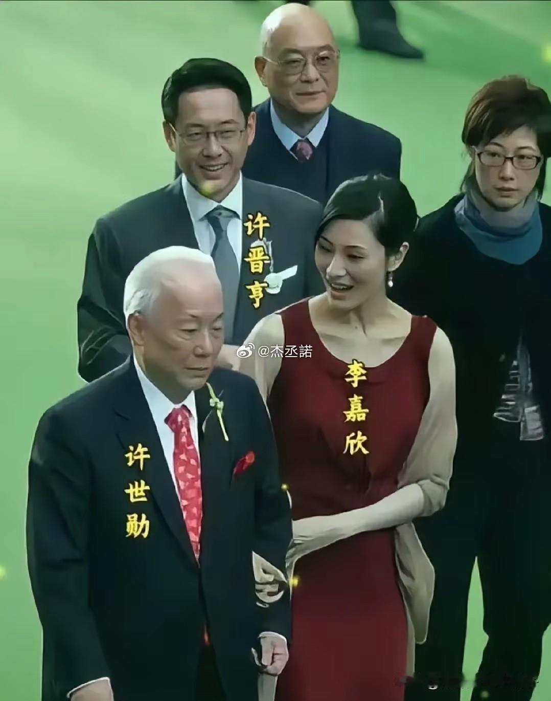她好像从来没有营销过自己的颜值！