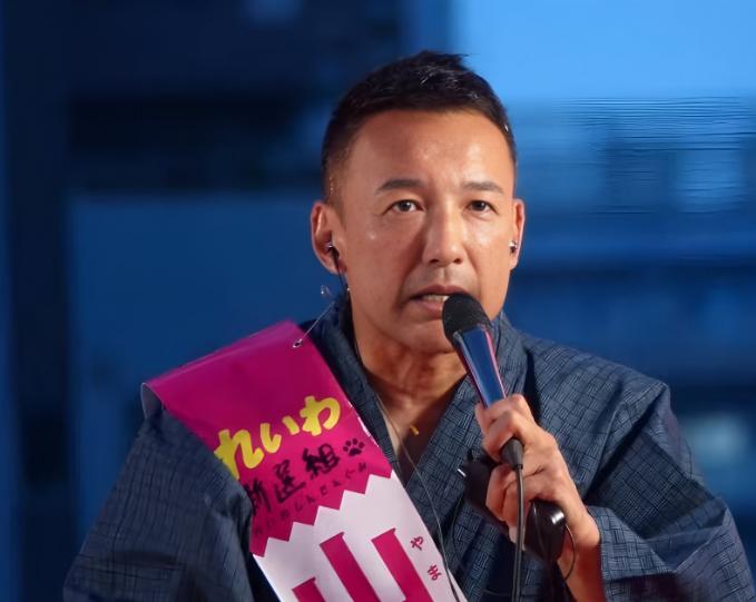 日本议员山本太郎最近在国会上的一番话，直接把日本政坛炸出了锅。 他当着所有人