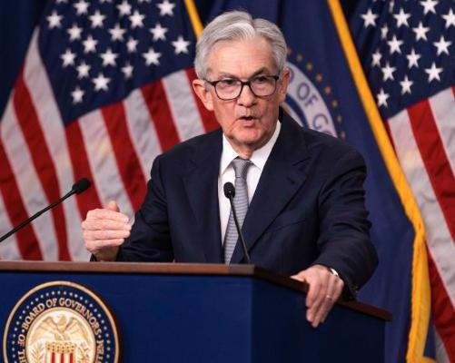 ·美联储这次虽然如约降息了，但是鲍威尔却在引导预期，明年只降息1次！ 毕竟，