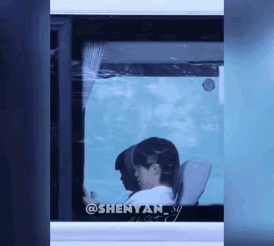 有没有发现第一个剪影特别美，尤其是巴奥后，已经太久没见到他俩大大方方的坐在一起