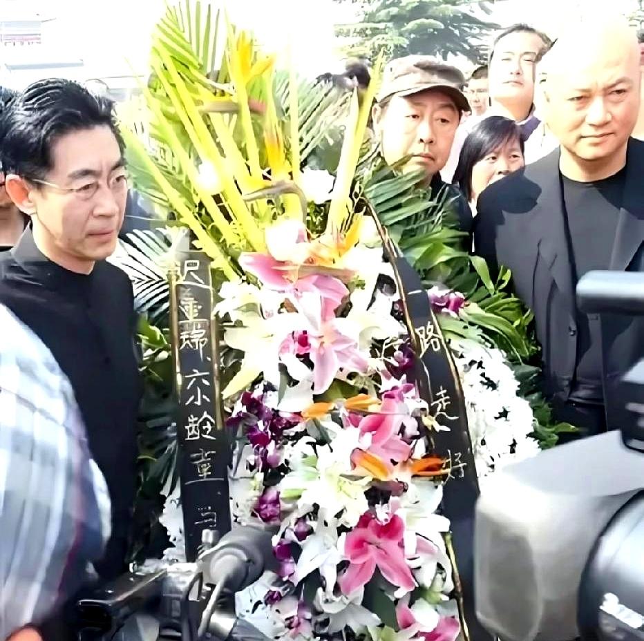 你说这是电视剧里的师徒情深？其实生活中也真有！2009年，扮演沙僧的闫怀礼老