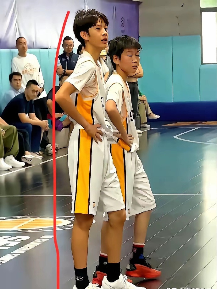 孙俪儿子太帅了，遗传了妈妈良好基因​​​