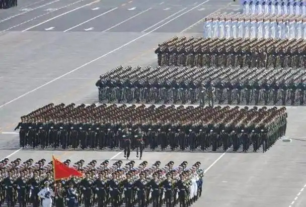 这下热闹啦！三个超级大国都要阅兵。首先是大俄5月9号，老美是6月14号，我们是9