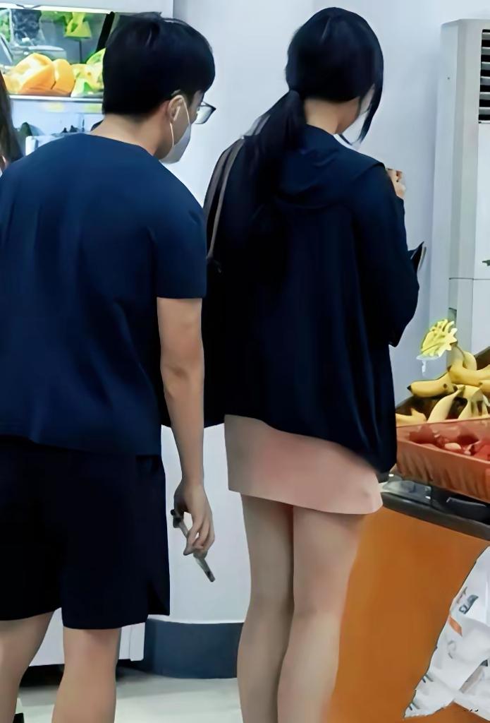 现在考研卷到极致，普通家庭供出个研究生，全家都要拼尽全力，可偏偏有人把二