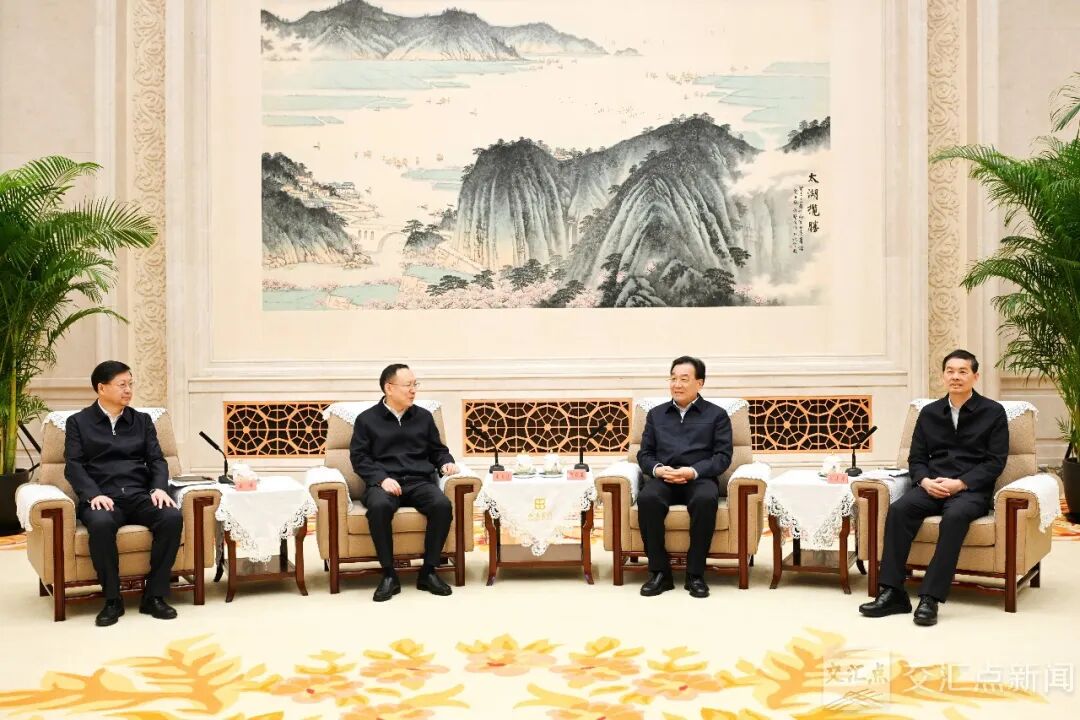 信长星刘小涛会见中国融通集团董事长李文清