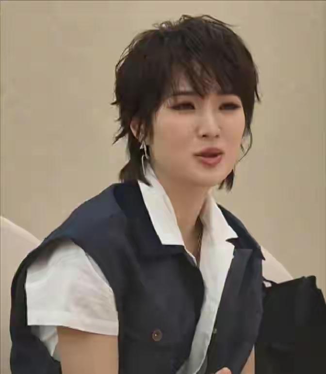 姚安娜在广州车展那句“选阿维塔的都是真懂科技的，这是双向奔赴”，听第一遍确实容易