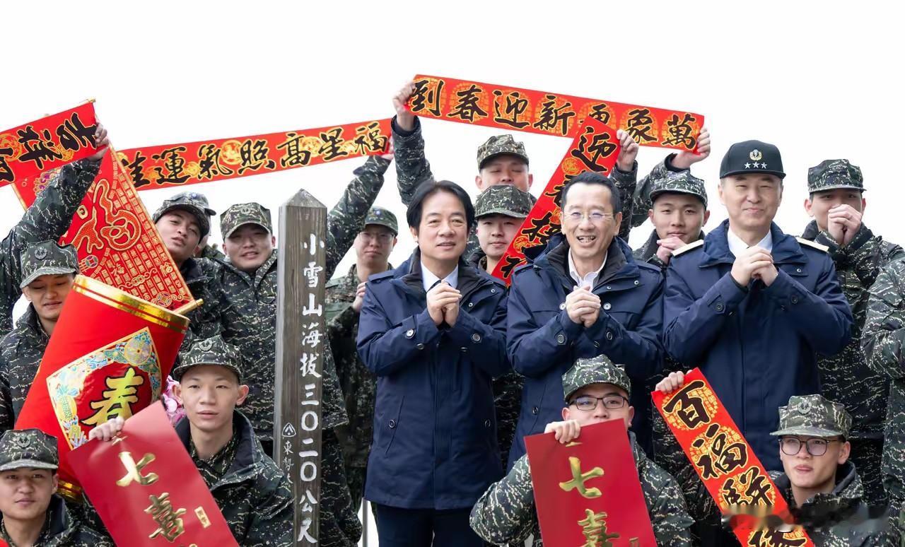 赖清德死活就是不说“中国的”嘴上不敢提中国，手上却离不开汉字，这人太虚伪。