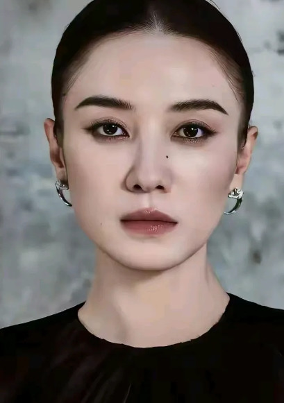 演员宋佳，给女高捐款100万为什么说是一笔巨款？