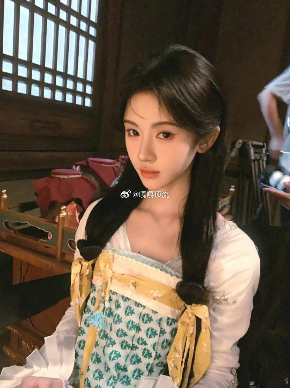 鞠婧祎斐登预热谁懂这种期待感！漂亮珠宝就该配漂亮宝宝这话太对了，鞠婧祎和斐登的