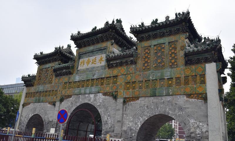 明朝太监人傻钱多：名画硬加“三战吕布”明朝权宦热衷附庸风雅，却常因文盲闹笑话。