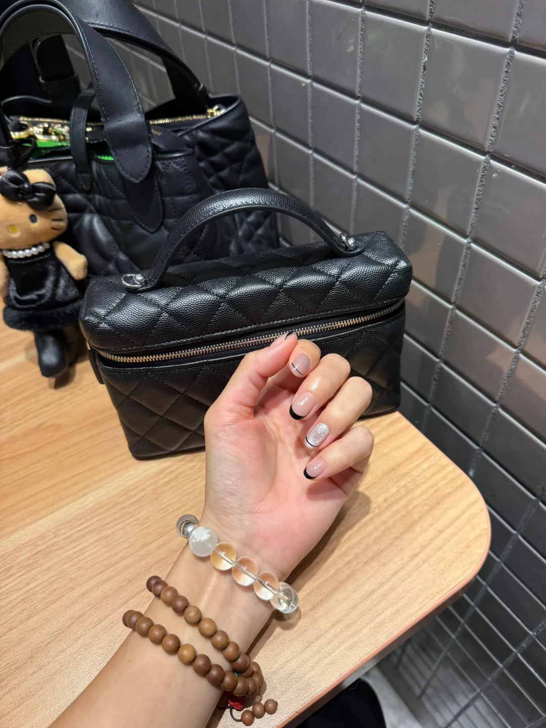 秋天的美甲拿走不谢🖤